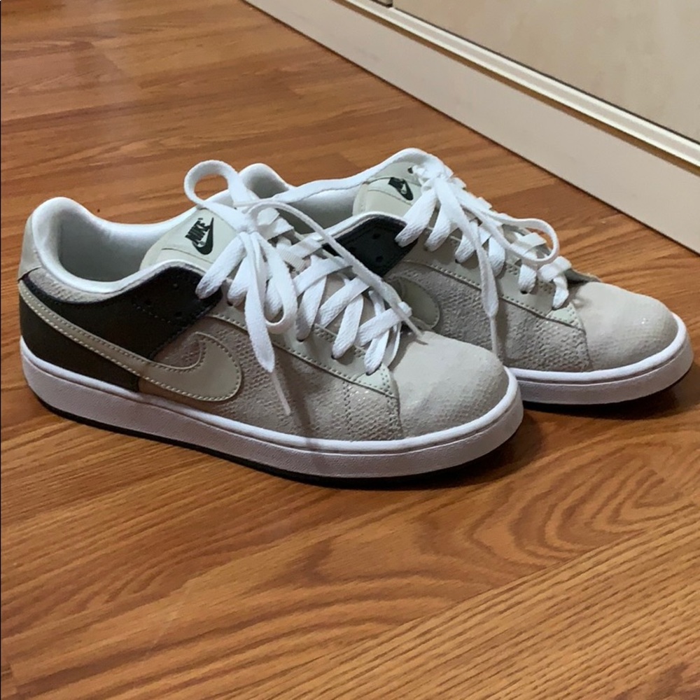 Nike